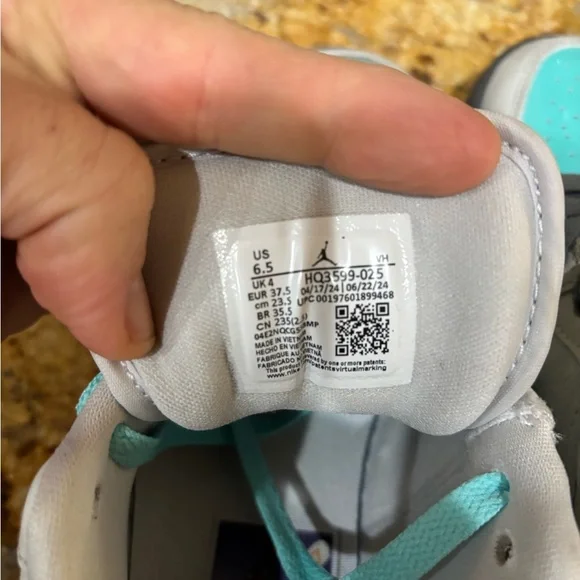Nike Air Jordan Low Sneakers in Teal and Gray size 6.5 - Picture 6 of 9